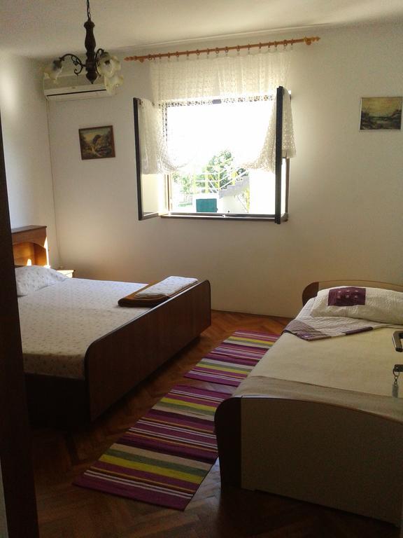 Apartment Mirjana *