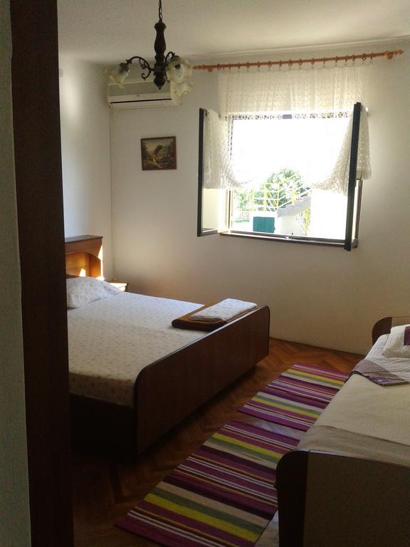 Apartment Mirjana *